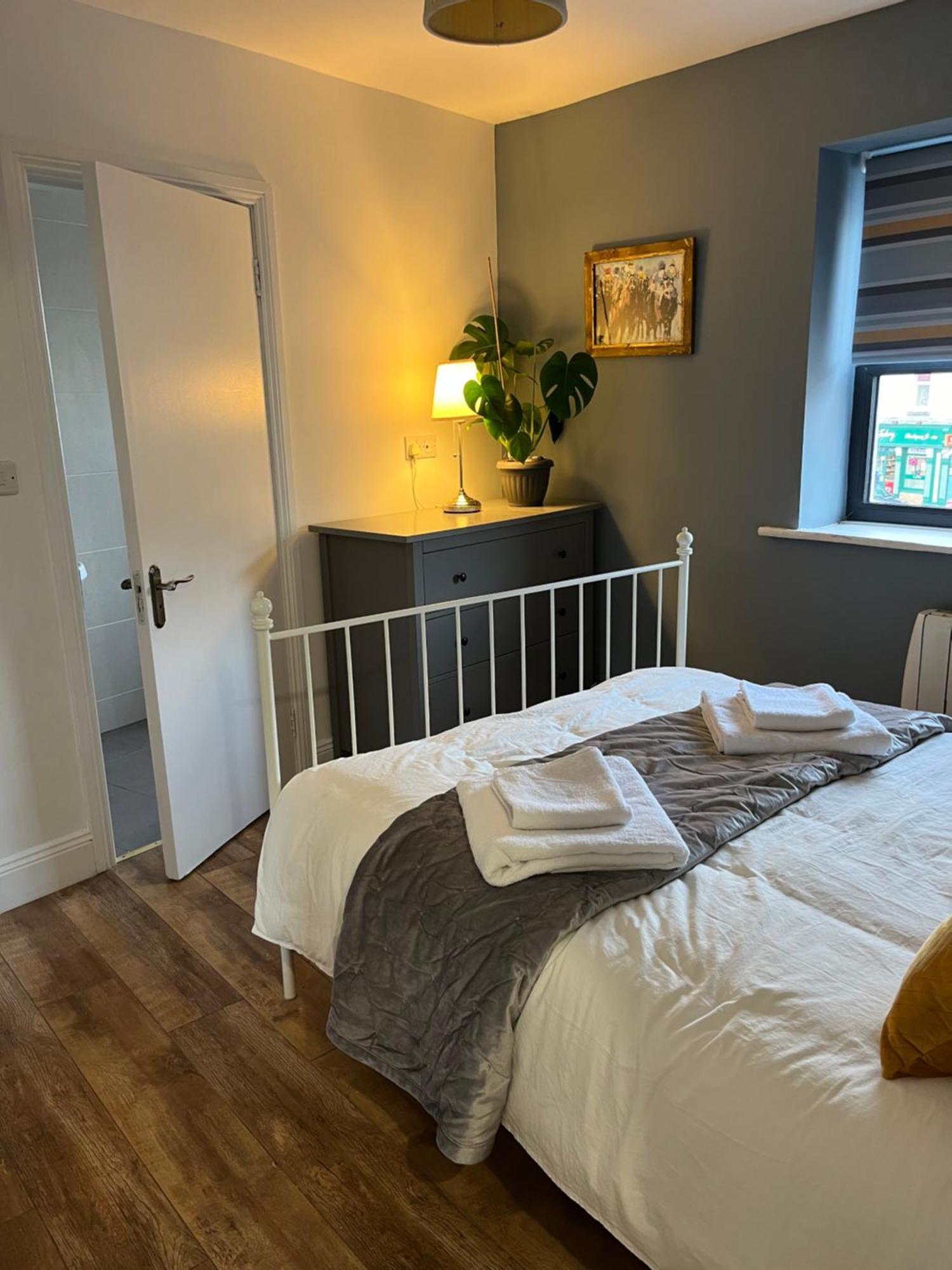 Woodquay Mews Lägenhet Galway Exteriör bild